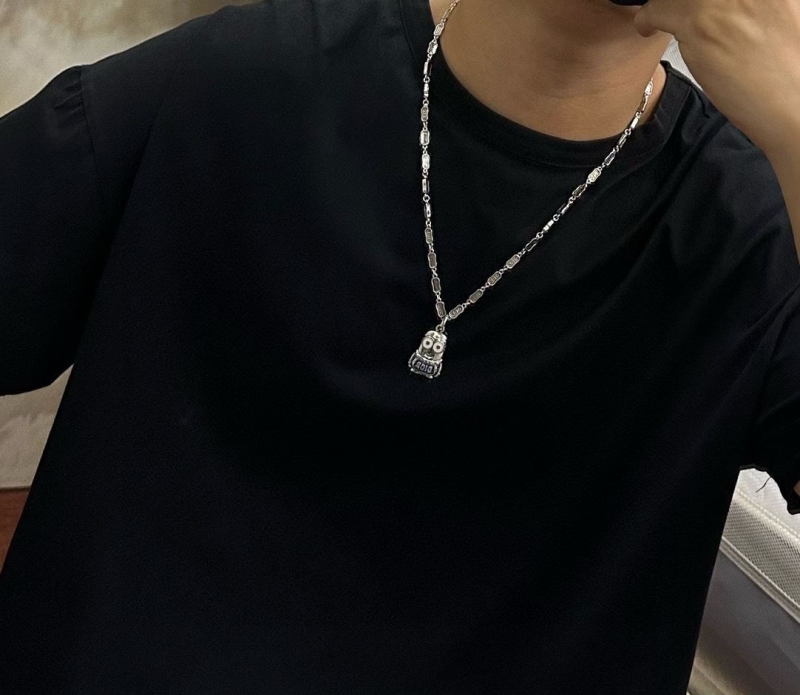 chr1st1an D10r necklaces